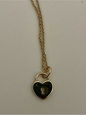 Redefine Beauty Co. Gold Heart Lock Pendant Necklace